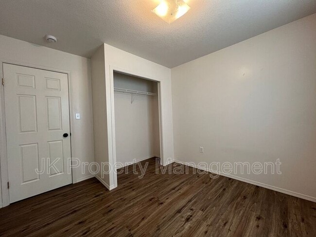 Building Photo - 2516 15th St S