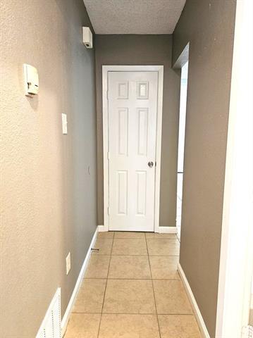 Building Photo - 721 San Carlos Dr