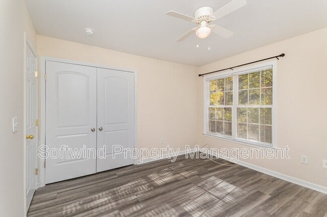 Building Photo - 1519 Elmwood Ave