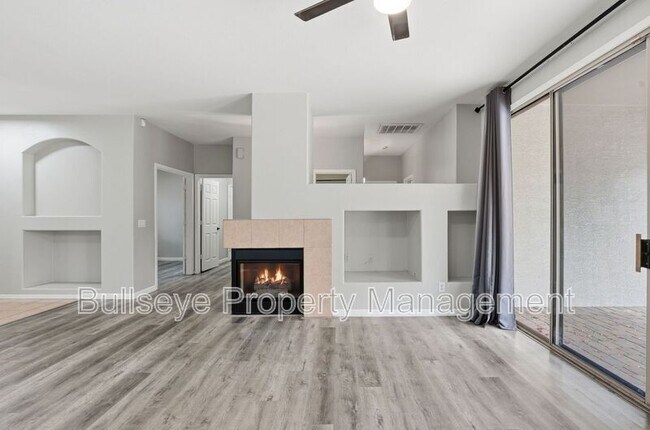 Building Photo - 2047 S Jefferson