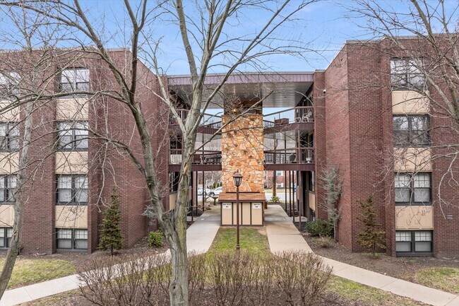 Building Photo - Bayberry Apartments