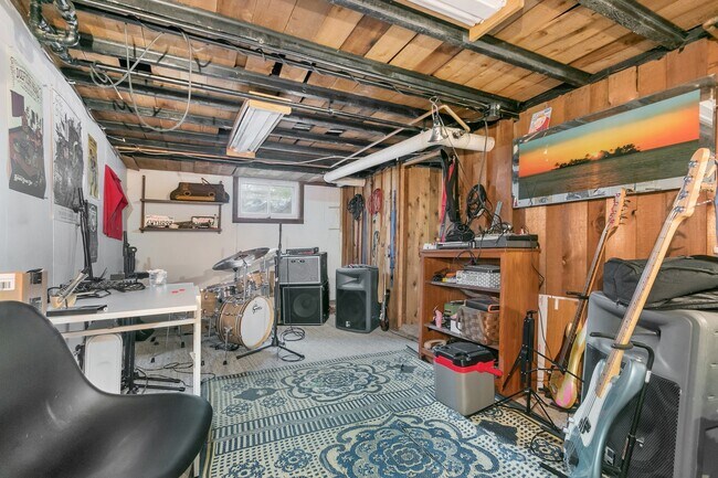 Building Photo - 2446 East Johnson Street, Unit 1