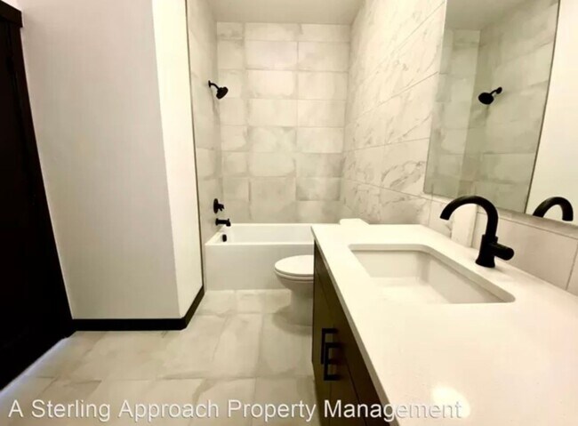 Building Photo - Close to Micron! Luxury Town Home With Two...