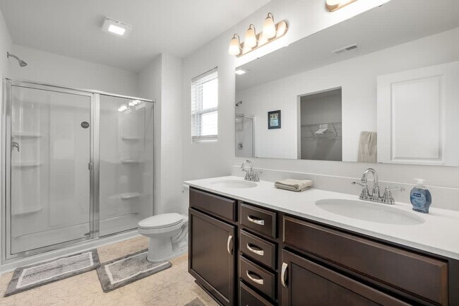 Building Photo - 3107 Highlander Pt