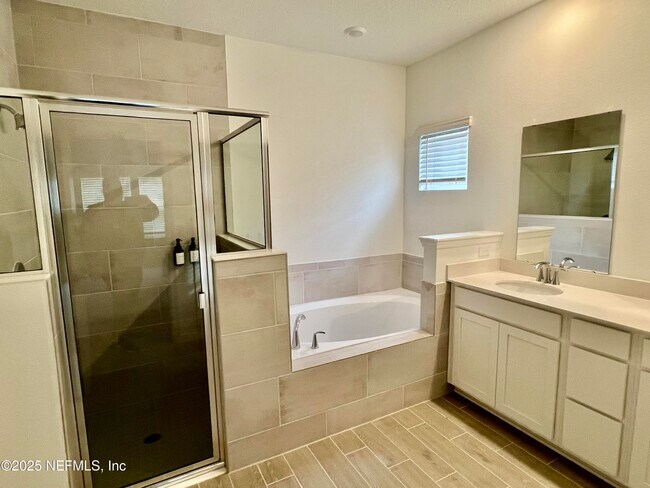 Building Photo - 1586 Lachlan Cir