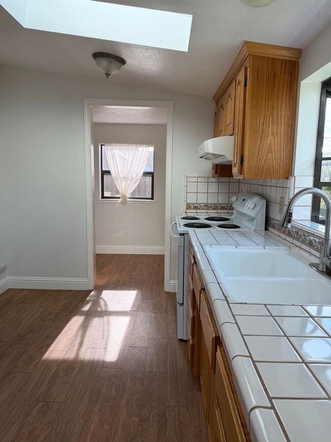 Building Photo - Charming Jackson Home