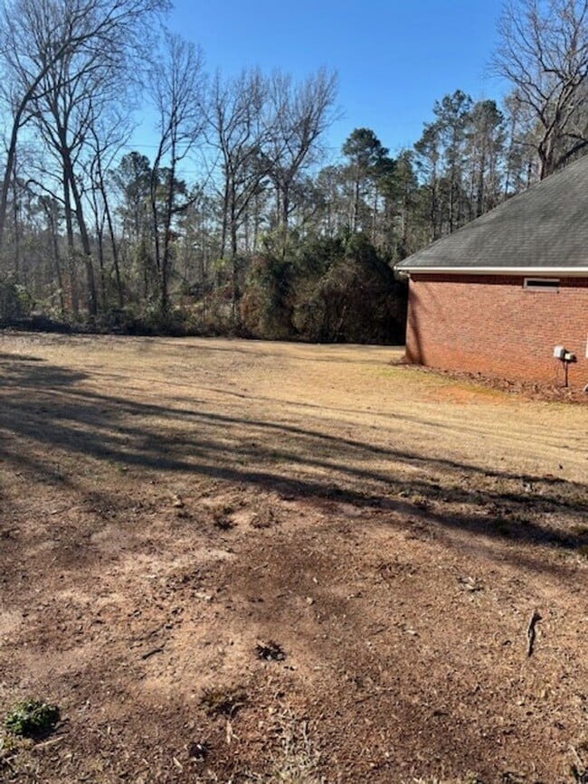 Building Photo - AVAILABLE NOW - 3 Bedroom 2.5 Bath Home in North Augusta!
