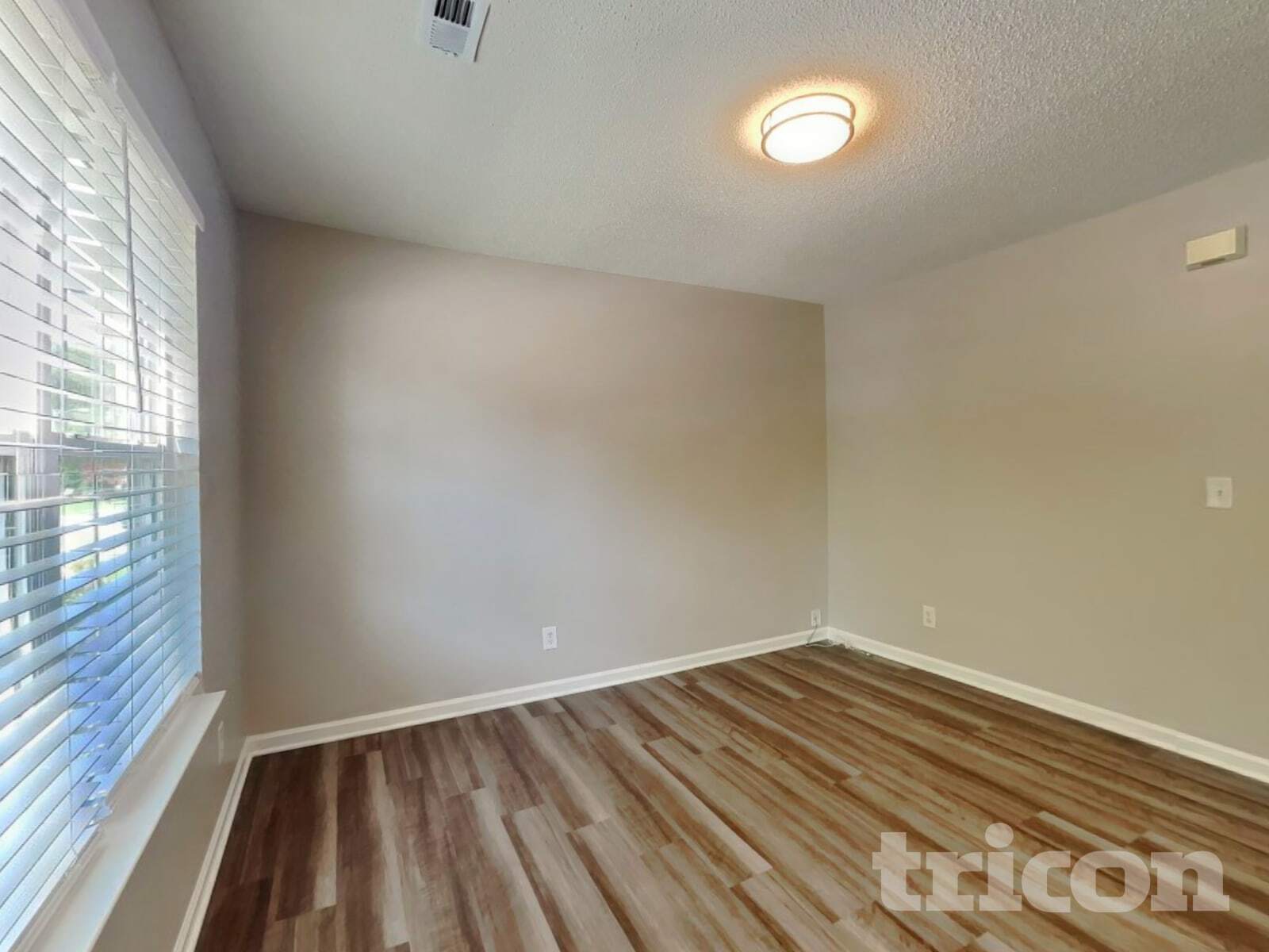 Building Photo - 1709 Fern Hill Dr