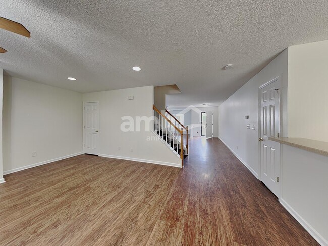 Building Photo - 2305 Apple Glen Ln