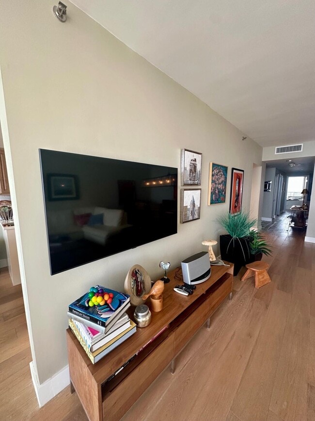 Building Photo - 4101 N Ocean Blvd