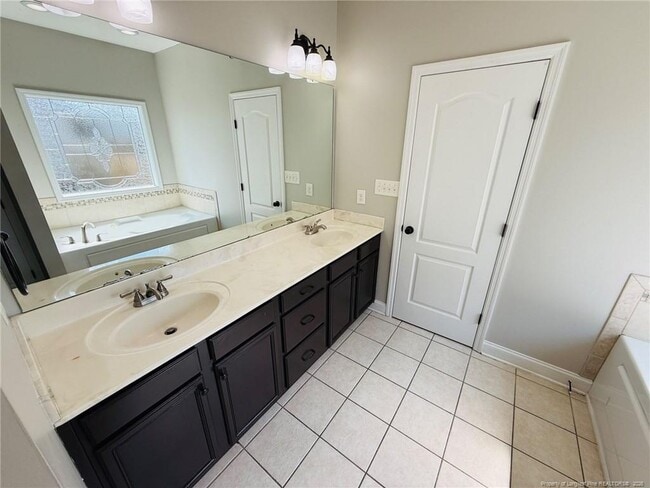 Building Photo - 4033 Des Planes Ave