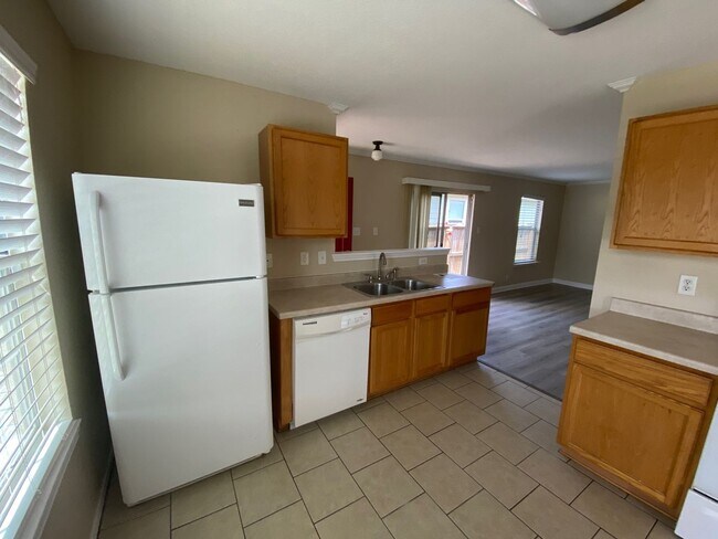 Building Photo - 9647 Kennebec Way