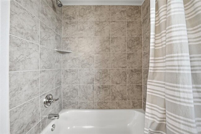Building Photo - 641 Running Creek Dr