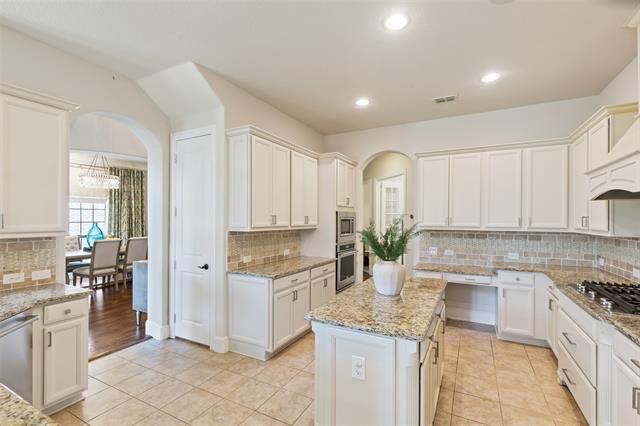 Building Photo - 801 Orleans Dr