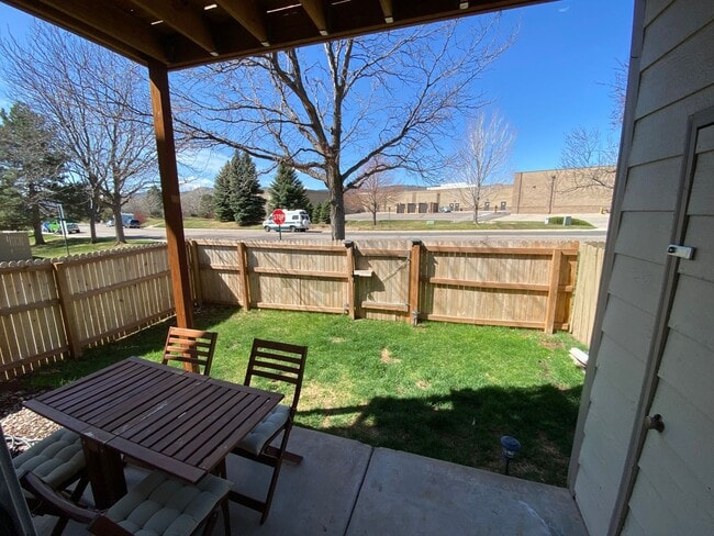 Building Photo - Fully Furnished 1 Bed 1 Bath Unit Available NOW!