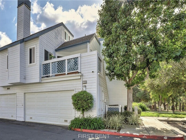 Primary Photo - 19 Briarglen