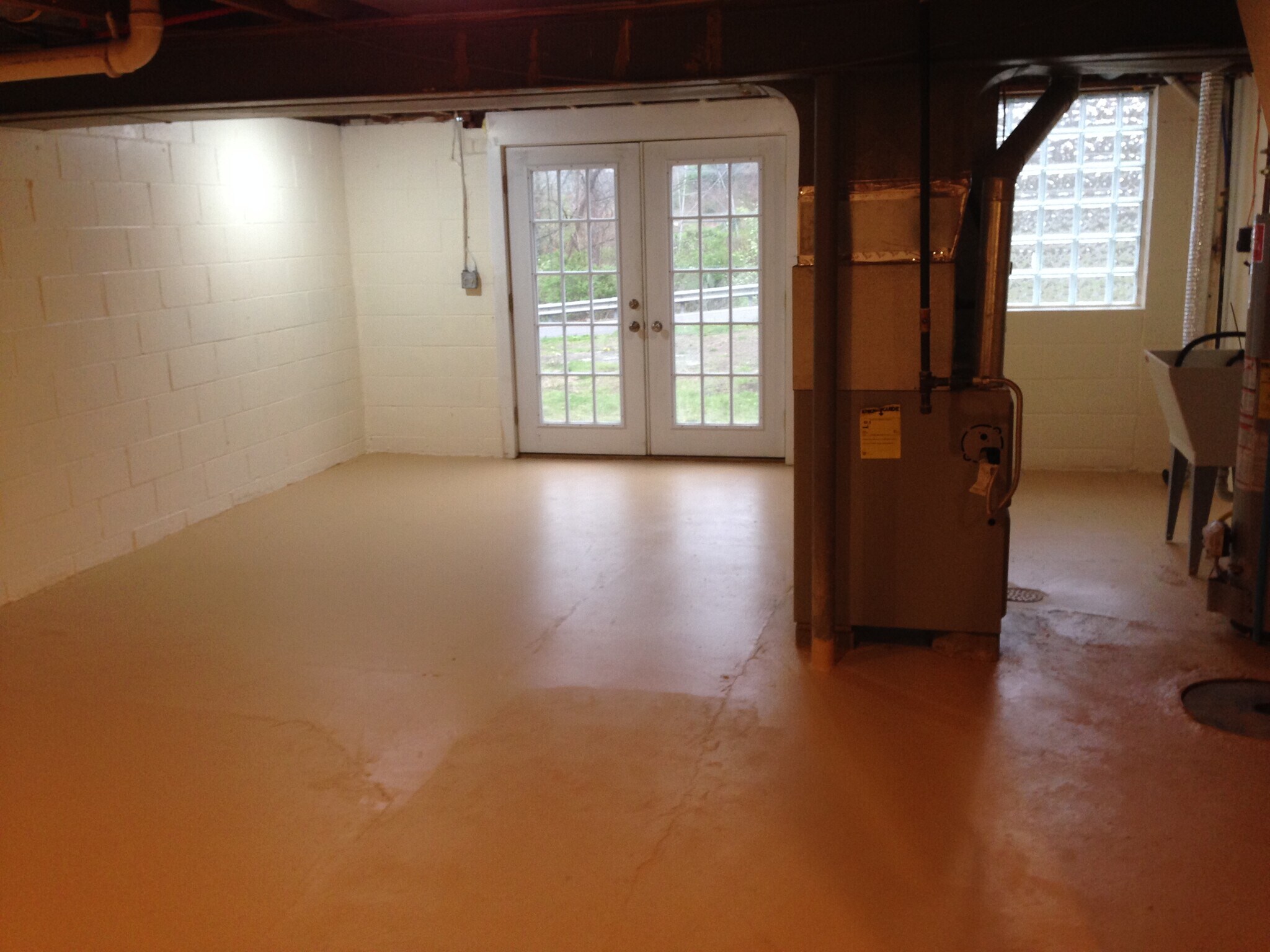 Lower Level - 503 Cortland Dr E