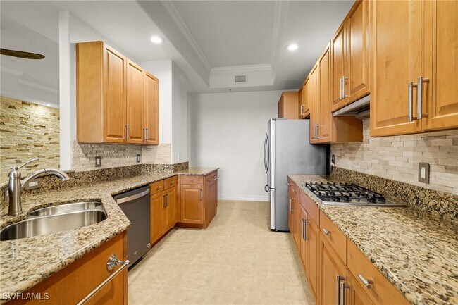 Building Photo - 10733 Mirasol Dr