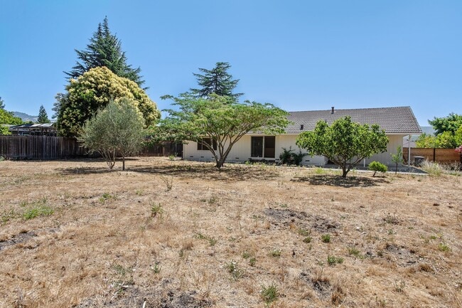Building Photo - 19469 Victoria Ct