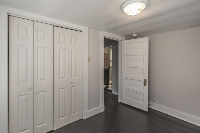 Building Photo - 2 Bedroom Stifft Station Cottage