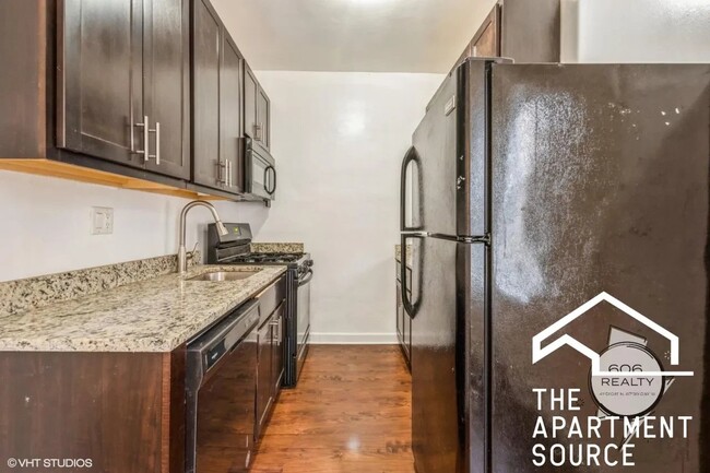 Building Photo - 5244 S Drexel Ave
