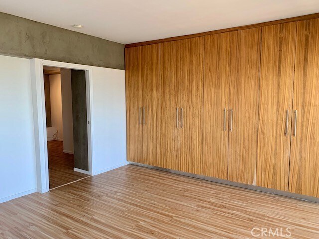 Building Photo - 999 N Doheny Dr