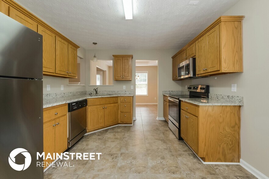 Building Photo - 135 Oak Meadows Dr