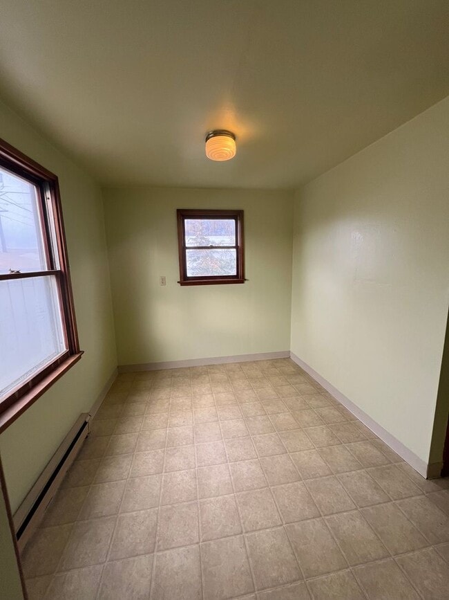 Building Photo - Cute 3 bedroom 1 bath Home for Rent in Ephrata