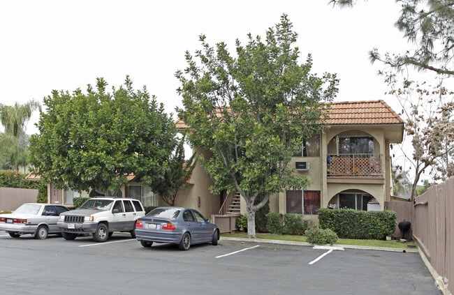 Building Photo - West Winds