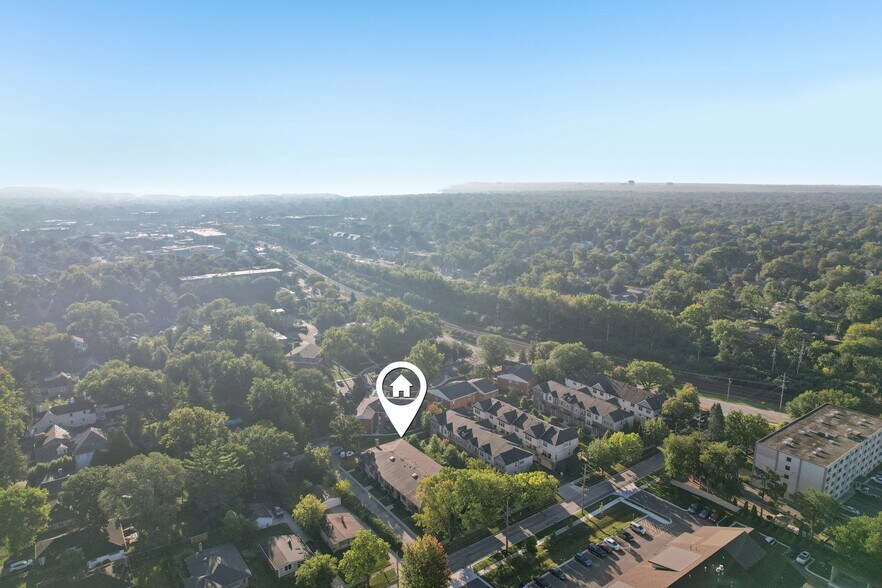 Building Photo - 505 N Kenilworth Ave