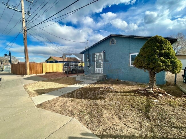 Building Photo - 2802 Lakeview Ave