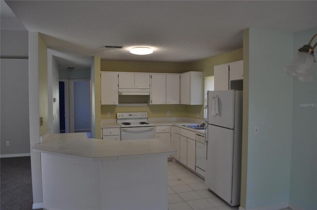 Building Photo - 5 White Wing Pl