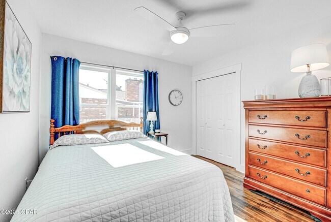 Building Photo - 307 N Palo Alto Ave