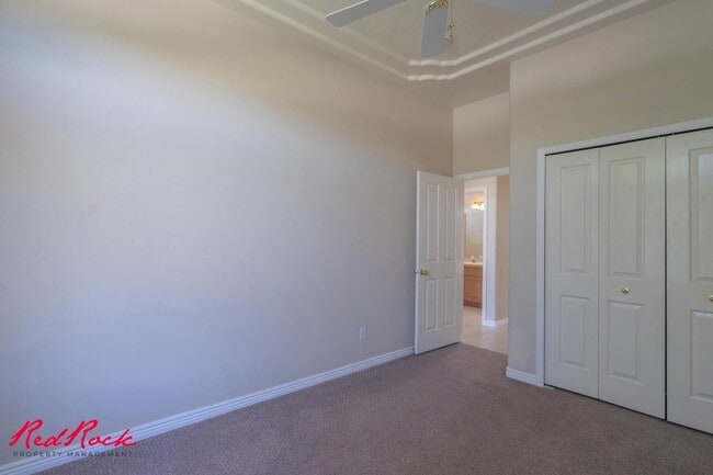 Building Photo - Comfortable 3-bedroom Home. Small Dog Frie...