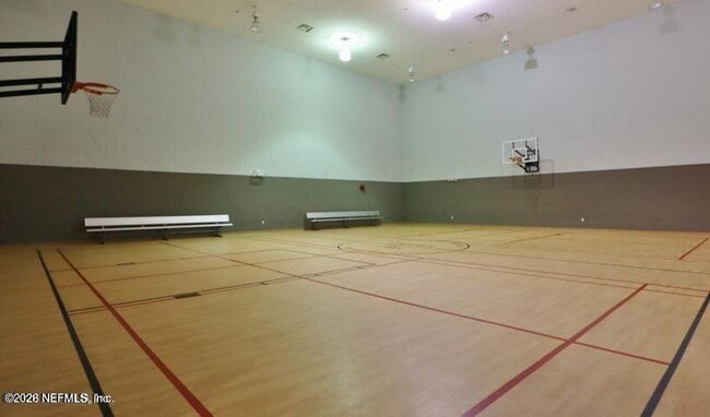 Building Photo - 8201 Green Parrot Rd