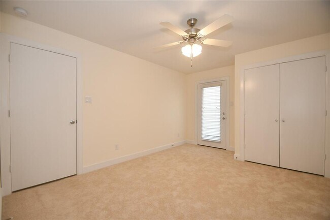 Building Photo - 11607 Main Ash Dr