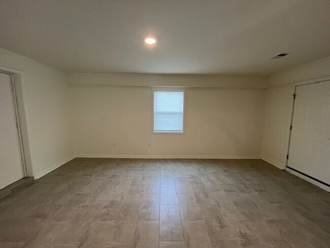 Building Photo - Renovated 3 Bedroom 1 Bath Home for Rent!!