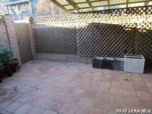 Building Photo - 3678 Hidden Dr