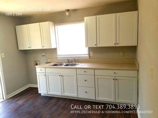 Building Photo - 345 Glenrock Dr