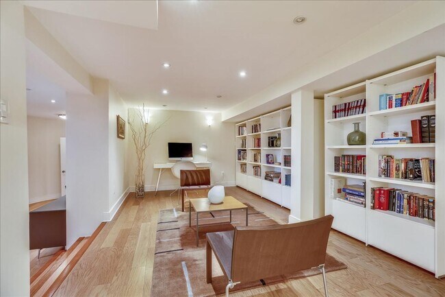 Building Photo - INCREDIBLE 6BR Home in Cabin John. Priced ...