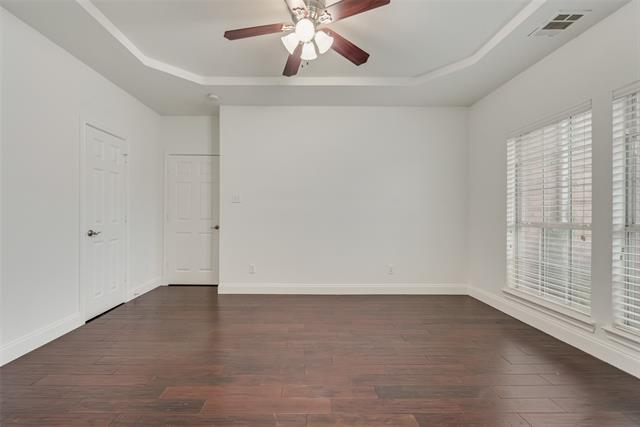 Building Photo - 214 Sherwood Dr