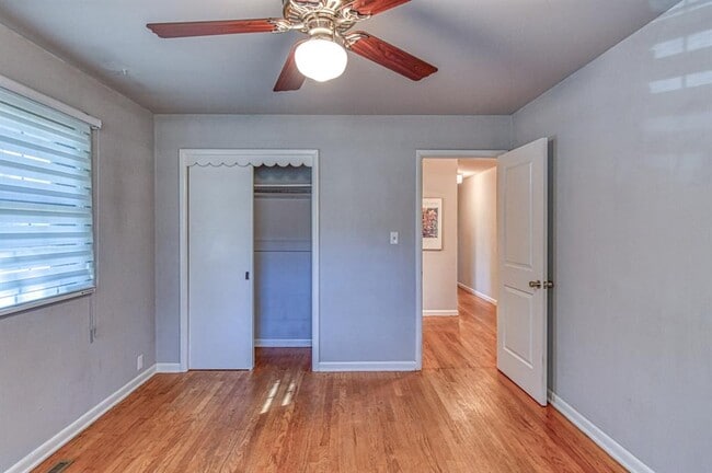 Building Photo - 1221 Cruce St