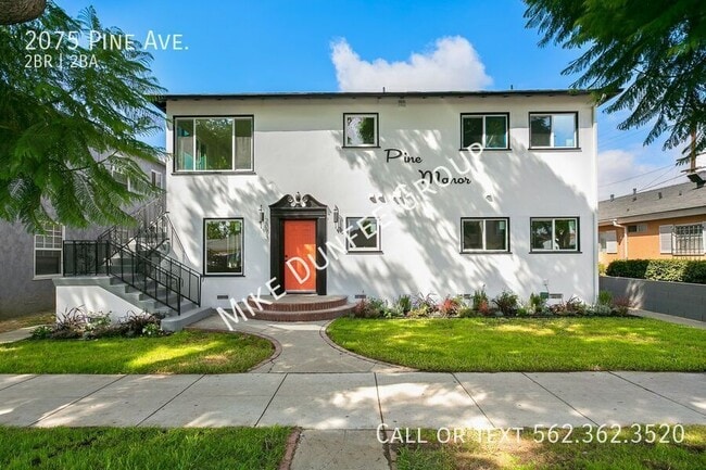 Building Photo - 2075 Pine Ave