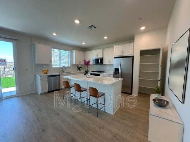 Building Photo - 26170 Gentry Ave