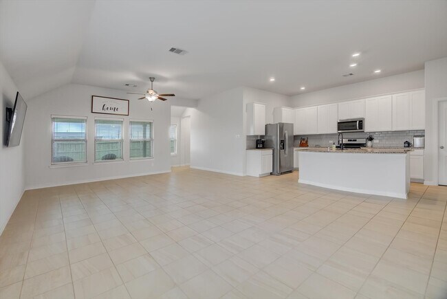 Building Photo - 3334 Tug Wy