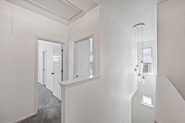 Building Photo - 3651 Sandy Brook Dr