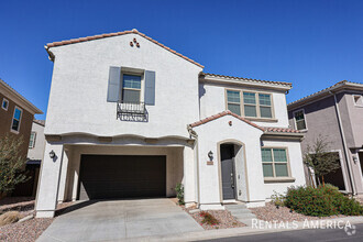 Building Photo - SPACIOUS 3BR/3.5BA IN HORIZON