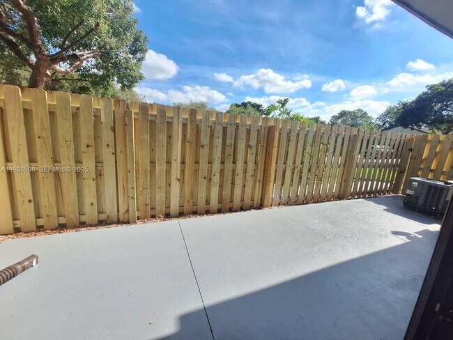 Building Photo - 22295 Timberly Dr