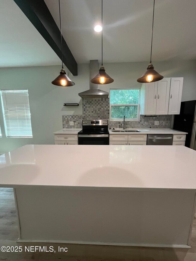 Building Photo - 2818 White Ave