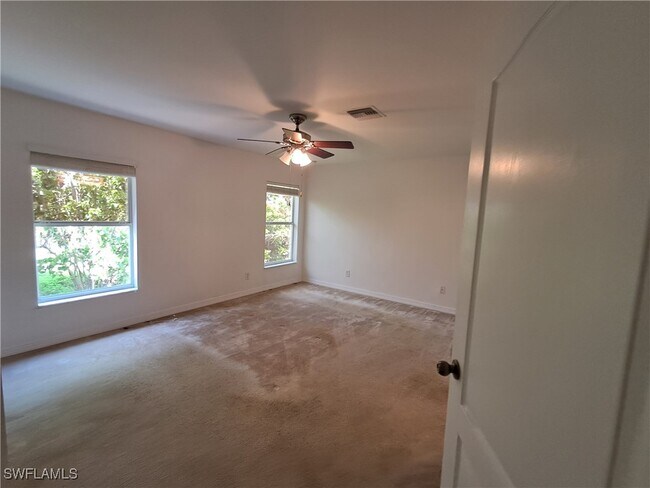 Building Photo - 1306 Diplomat Pkwy W
